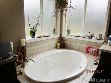 2414 Kinsman Ct E, Roy, WA 98580 - photo 6