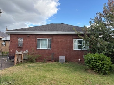 125 Bird Way, Weirton, WV 26062 - photo 2