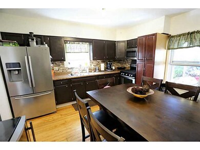 27 Wilson St, Pawtucket, RI 02861 - photo 2