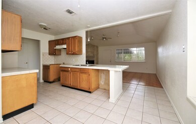 14211 Timberhaven Dr, Houston, TX 77066 - photo 7