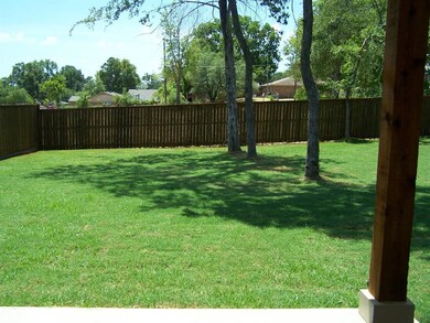 2622 Flora Ln, Denison, TX 75020 - photo 6