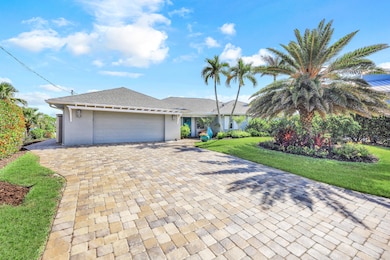 167 E Hilo St, Naples, FL 34113 (4)