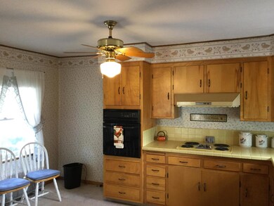 1623 Jay St, Redding, CA 96001 - photo 5