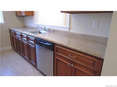 415 Tondo Cir, Harriman, NY 10926 - photo 3