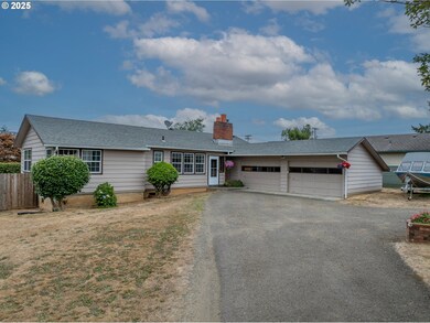 1311 Willow St, Myrtle Point, OR 97458 - photo 3