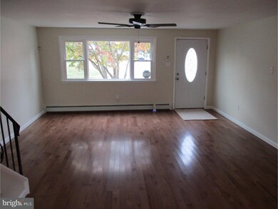 327 Roberta Ave, Darby, PA 19023 - photo 6