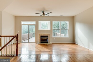 13225 Copper Cove Way, Herndon, VA 20171 - photo 3