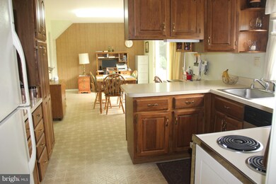 12401 Seabury Ln, Bowie, MD 20715 - photo 6