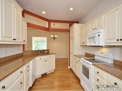 Kitchen with upgraded Cabinets