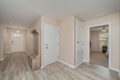 7-web-or-mls-5378-wyndell-cir