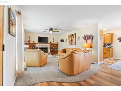 747 NW Evans St, Sheridan, OR 97378 - photo 6