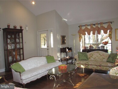 102 Meetinghouse Pond, Chesterbrook, PA 19087 - photo 2