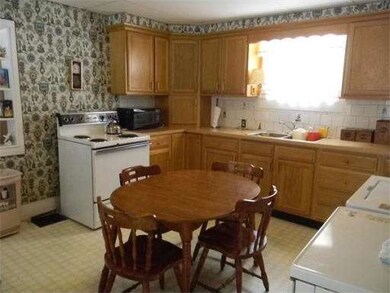 24 Shelter St, Orange, MA 01364 - photo 2