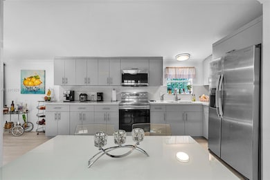 28501 SW 152nd Ave, Homestead, FL 33033 - photo 2