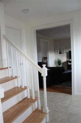 6 Bellingham St, Mendon, MA 01756 - photo 2