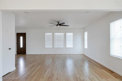 110 Broadway Point Pleasant-large-010-7-