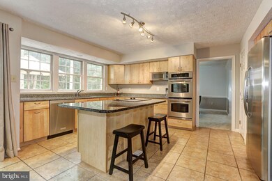 6111 Dry Leaf Path, Columbia, MD 21044 - photo 7