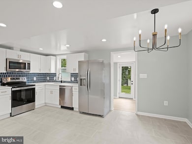 2917 E Lee Ave, Alexandria, VA 22306 - photo 6