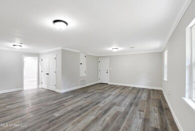 9001 Graham Rd, Moss Point, MS 39562 - photo 5