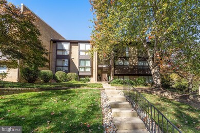 11561 Rolling Green Ct unit 301, Reston, VA 20191 - photo 6