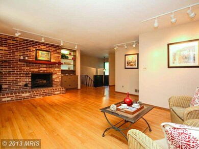 6359 Lakeview Dr, Falls Church, VA 22041 - photo 6