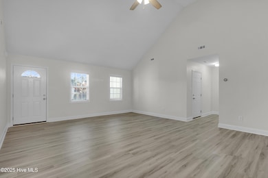 204 Two Oaks Ct, Newport, NC 28570 - photo 3