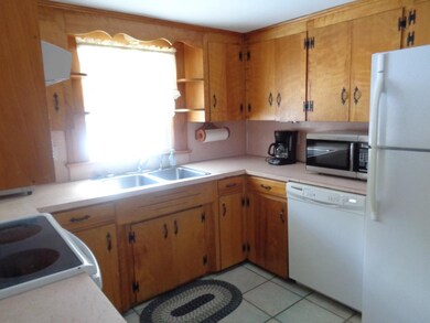 5 Birchwood Dr, Plymouth, NH 03264 - photo 4