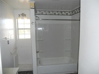 Master Bath/Spa.