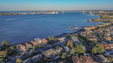 14962 Powells Cove Blvd, Whitestone, NY 11357 - photo 3