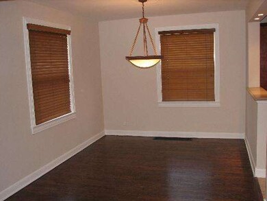 9828 Drury Ln, Westchester, IL 60154 - photo 2