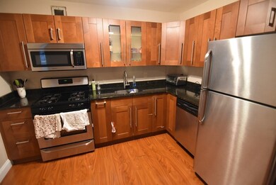 38 Juniper St unit 107, Brookline, MA 02445 - photo 2