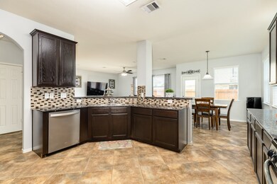 4723 Lake Rim Dr, Alvin, TX 77511 - photo 7