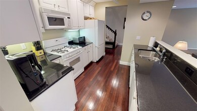 31 Catamount Rd unit 4A, Hartford, VT 05001 - photo 5