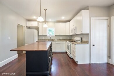 49 Phillips St, Watertown, MA 02472 - photo 3