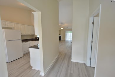 155 Colonial Commons Ln, Columbia, SC 29209 - photo 2