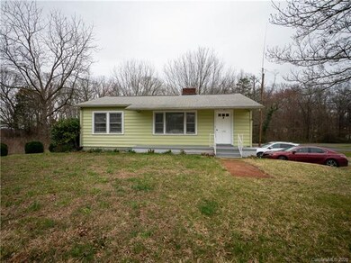 126 Martin Ln, Statesville, NC 28625 - photo 2