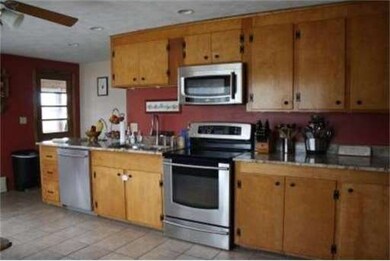 324 Blackmer Rd, Southbridge, MA 01550 - photo 4