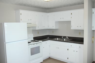 129 Cascade Ave unit 31, McMinnville, TN 37110 - photo 3