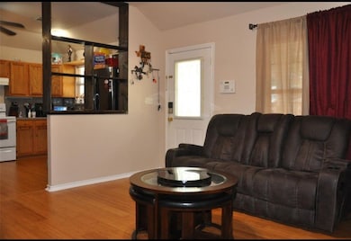 10740 Royal York Dr, Conroe, TX 77303 - photo 2