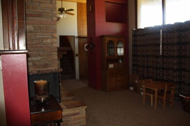 1021 S Trindle St, Hugoton, KS 67951 - photo 6