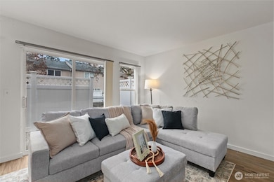 1825 S 330th St unit B2, Federal Way, WA 98003 - photo 3