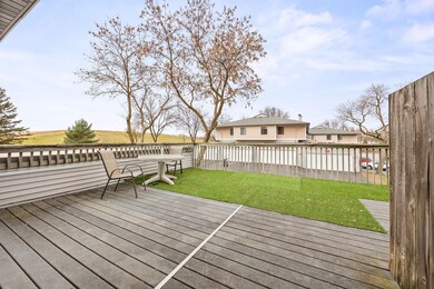 1312 Wagon Wheel Rd, Hopkins, MN 55343 - photo 4