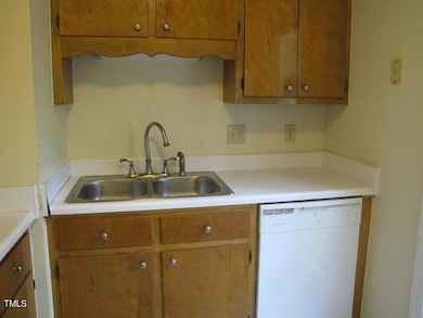 2CarsonB-Kitchen