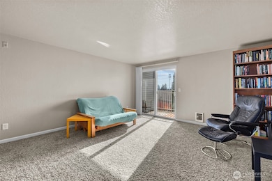 Holly 100 unit A208, Everett, WA 98204 - photo 4