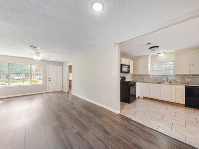 2943 Yorkwood St, Houston, TX 77093 - photo 3