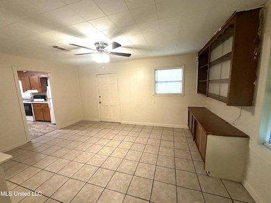 3925 Camilla Dr, Jackson, MS 39212 - photo 5