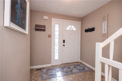 204 Clearbrook Ct, Cranberry Township, PA 16066 - photo 3