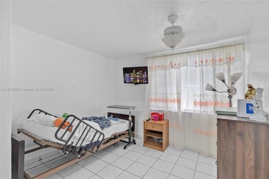 73 E 47th St, Hialeah, FL 33013 - photo 2