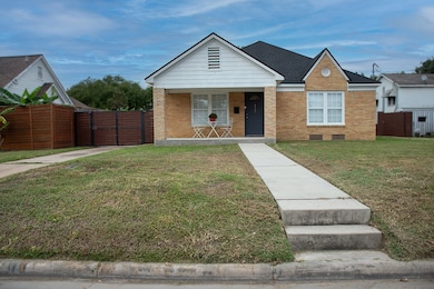 517 Woodard St, Houston, TX 77009 - photo 2