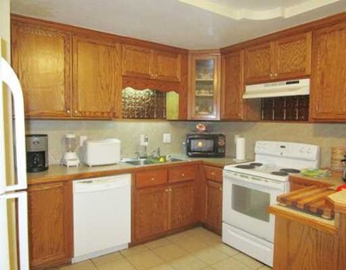 8312 William Baxter St, Moss Point, MS 39562 - photo 6